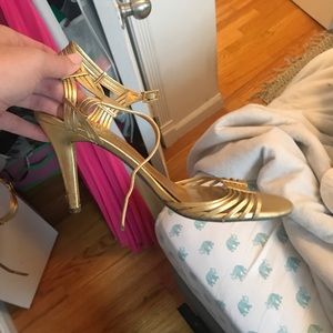 Size 8.5 Gold Ralph by Ralph Lauren Strappy Heels